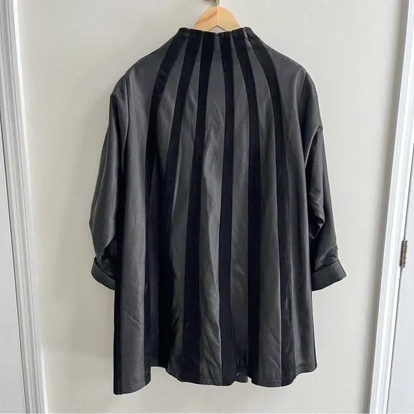 Vera Pelle Black Vintage Italian Leather & Suede Paneled Swing Coat Large
